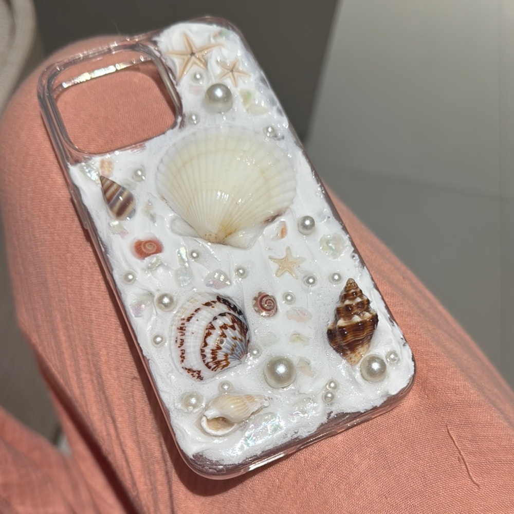 Seashell Design IPhone 15 ProMax Case - White